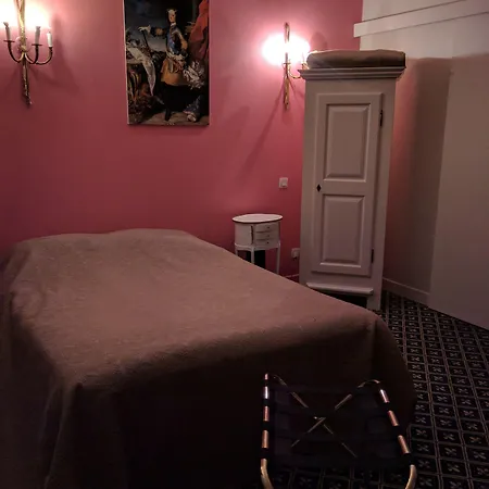 Fleur De Lys Hotell 3*
