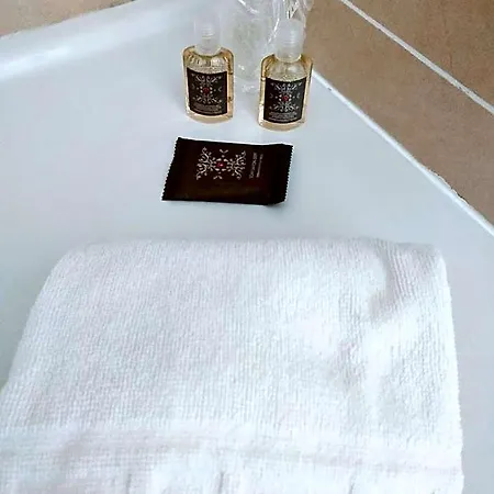 Hotell Fleur De Lys Bailleul (Nord)