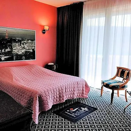 Hotell Fleur De Lys 3*