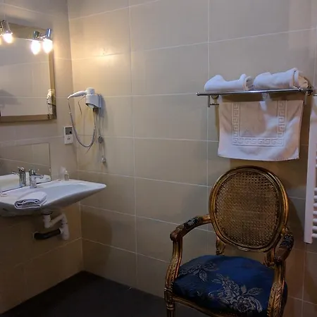 Fleur De Lys Hotell 3*