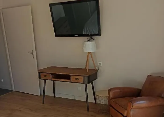 מלון Fleur De Lys 3*