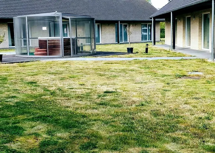 מלון Fleur De Lys באילול